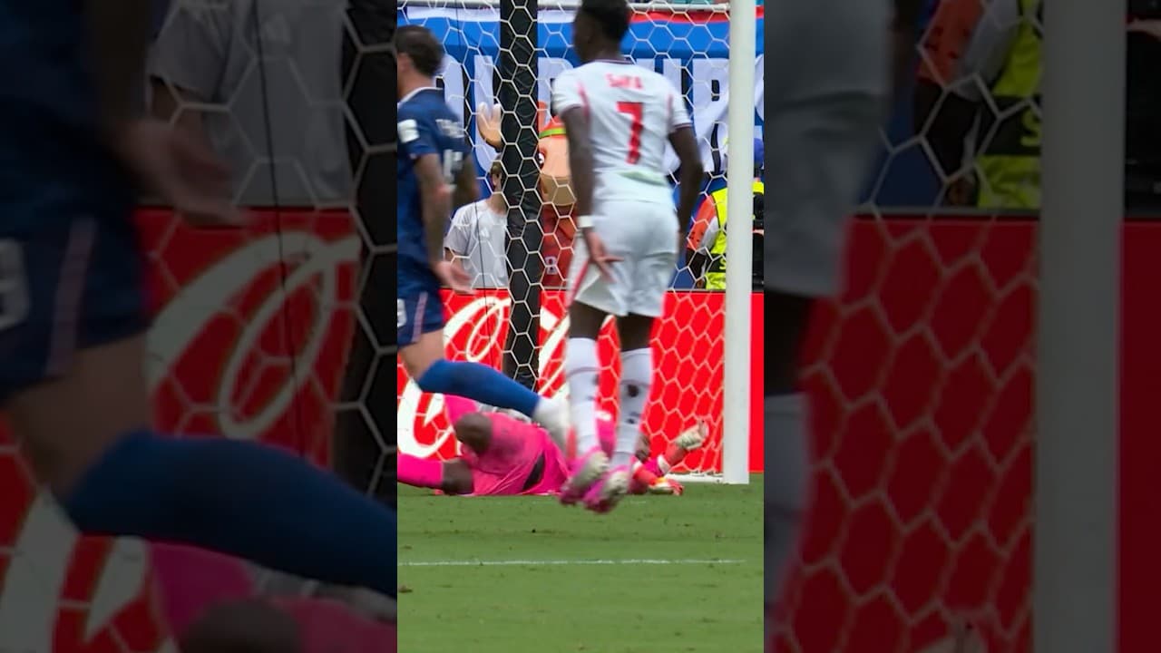 What a goal from Saka for England! 🏴󠁧󠁢󠁥󠁮󠁧󠁿🤩#FIFAWorldCupOnYT
