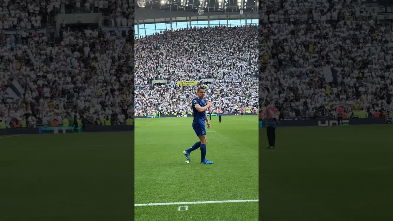 Seamus Coleman says his final Everton farewell to the travelling Toffees.💙