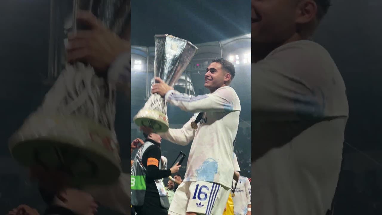 Watching everyone lift that Europa League trophy 🏆